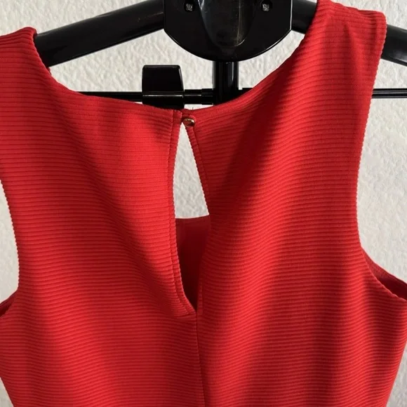 Express Red Ribbed Fit & Flare Sleevelss Skater Dress Sz M Fun Flirty Date Night - Picture 5 of 5